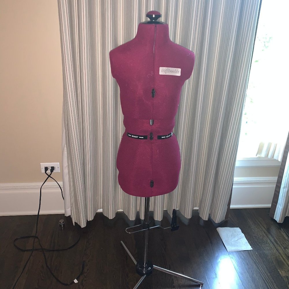 Adjustable Dress Form Mannequin